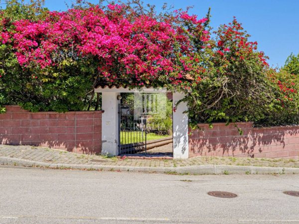 casa indipendente in vendita a Golfo Aranci in zona Marinella