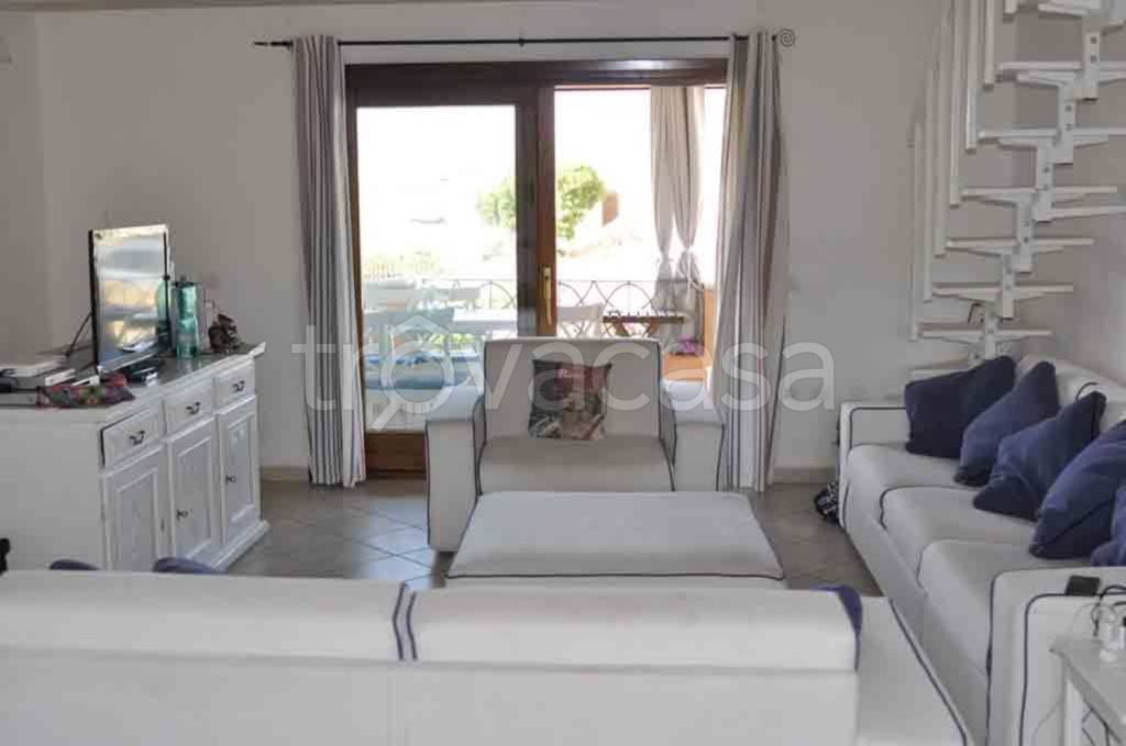 casa indipendente in vendita a Loiri Porto San Paolo