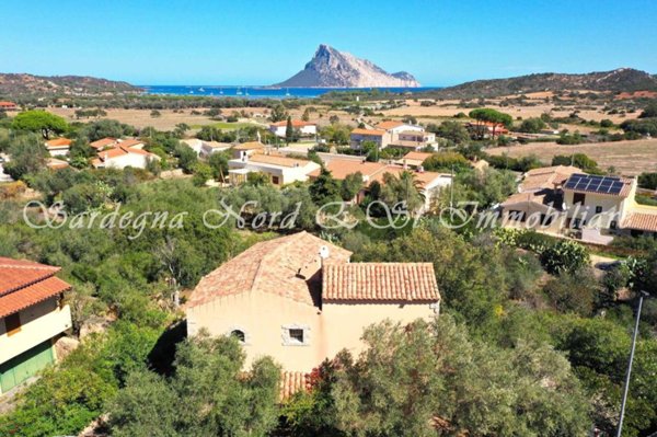 casa indipendente in vendita a Loiri Porto San Paolo in zona Vaccileddi.