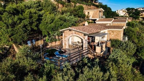 casa indipendente in vendita a Loiri Porto San Paolo