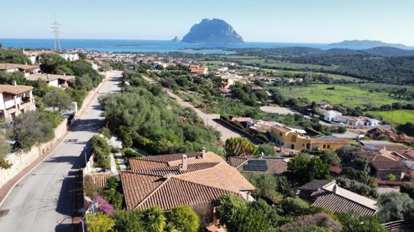 casa indipendente in vendita a Loiri Porto San Paolo