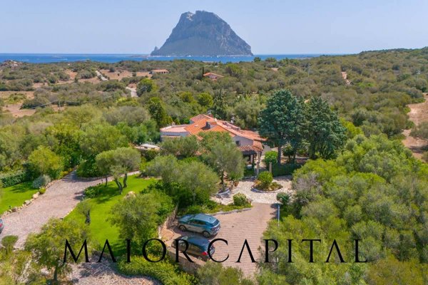 casa indipendente in vendita a Loiri Porto San Paolo