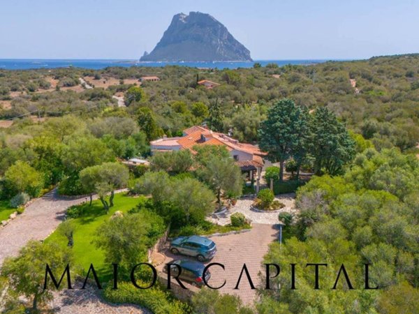 casa indipendente in vendita a Loiri Porto San Paolo