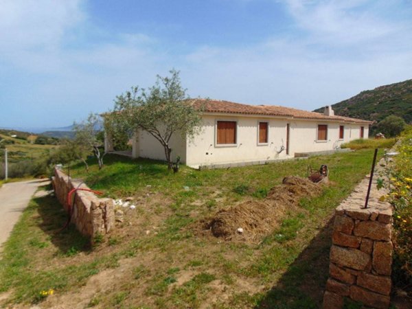 casa indipendente in vendita a Loiri Porto San Paolo