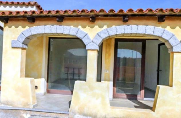 ufficio in vendita a Loiri Porto San Paolo