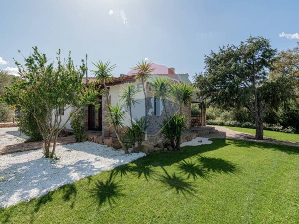 casa indipendente in vendita a Loiri Porto San Paolo