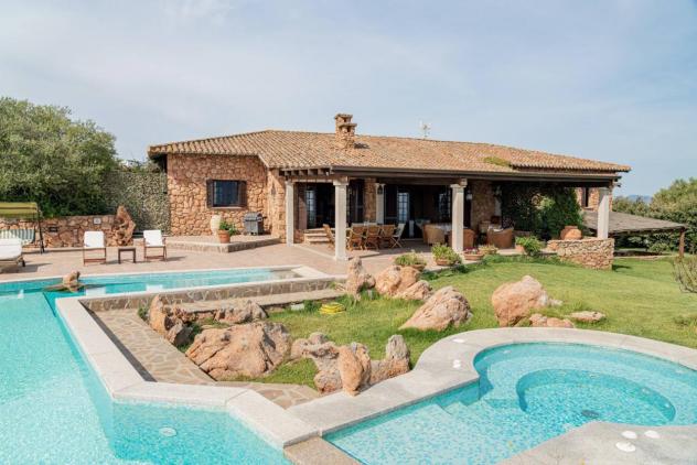 casa indipendente in vendita a Loiri Porto San Paolo