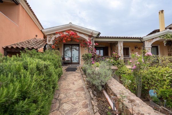 appartamento in vendita a Loiri Porto San Paolo