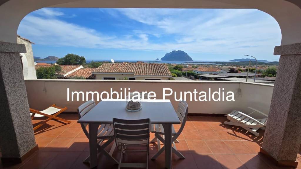 appartamento in vendita a Loiri Porto San Paolo