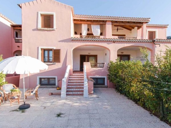 appartamento in vendita a Loiri Porto San Paolo in zona Vaccileddi.