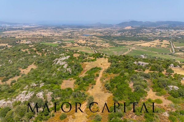 casa indipendente in vendita a Loiri Porto San Paolo in zona Enas