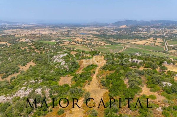 casa indipendente in vendita a Loiri Porto San Paolo in zona Enas