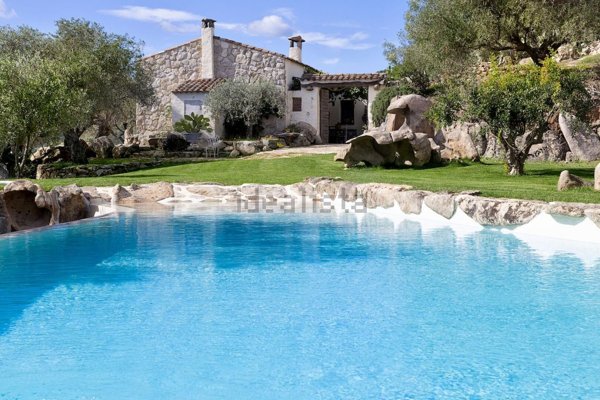 casa indipendente in vendita a Loiri Porto San Paolo