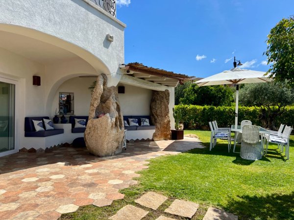 casa indipendente in vendita a Loiri Porto San Paolo