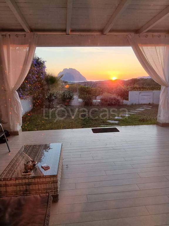casa indipendente in vendita a Loiri Porto San Paolo