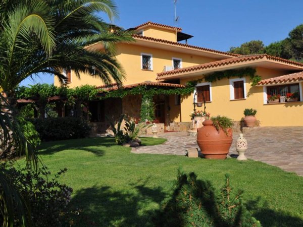 casa indipendente in vendita a Loiri Porto San Paolo