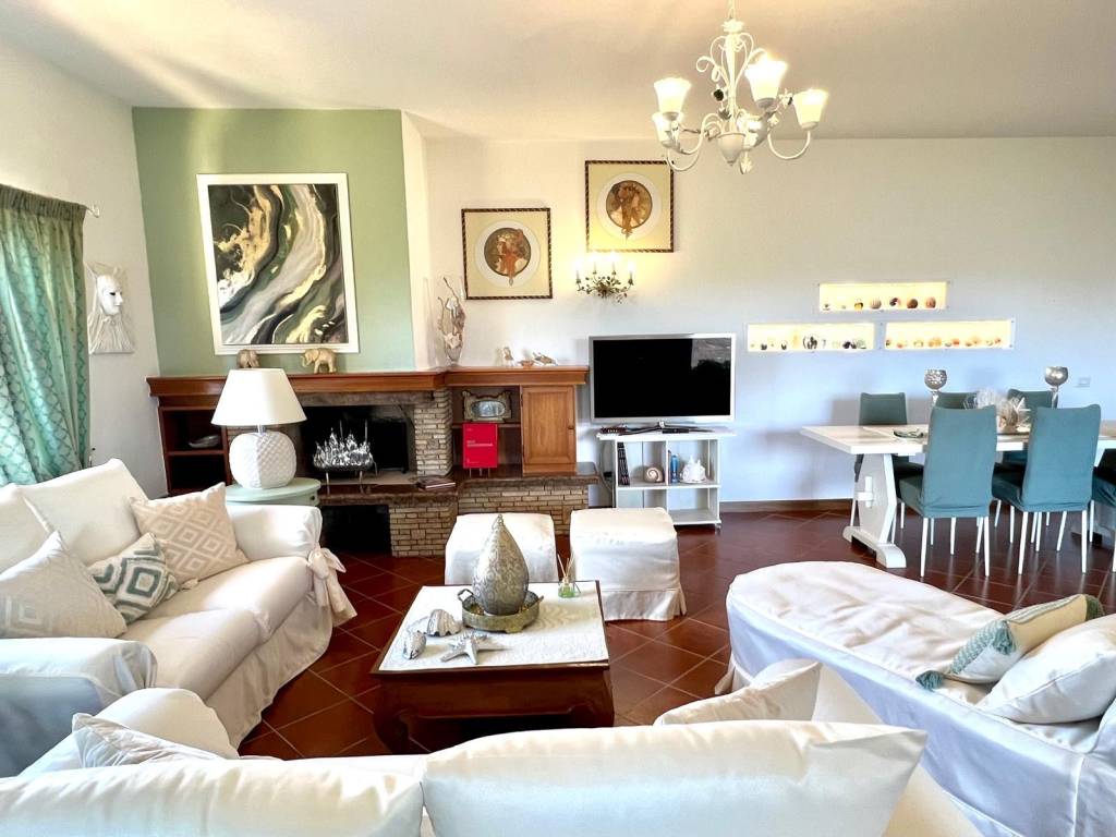 villa in vendita a Loiri Porto San Paolo