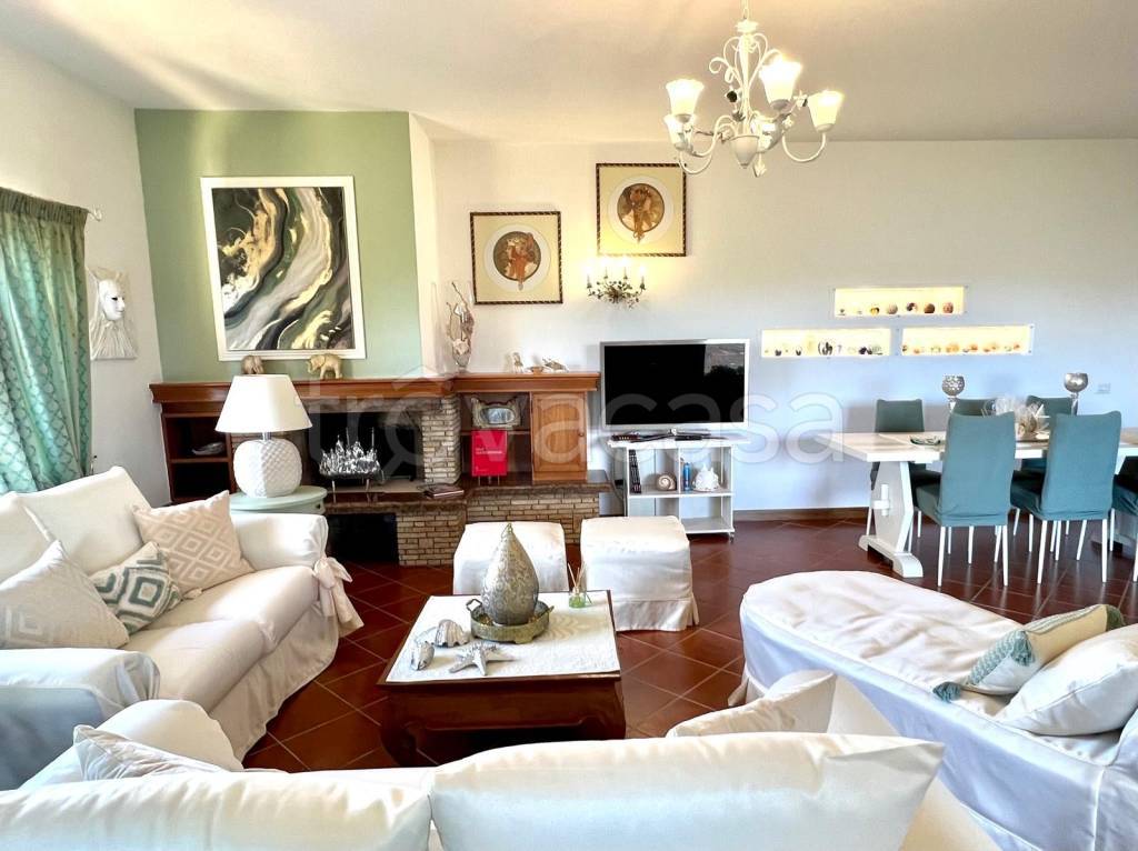 villa in vendita a Loiri Porto San Paolo