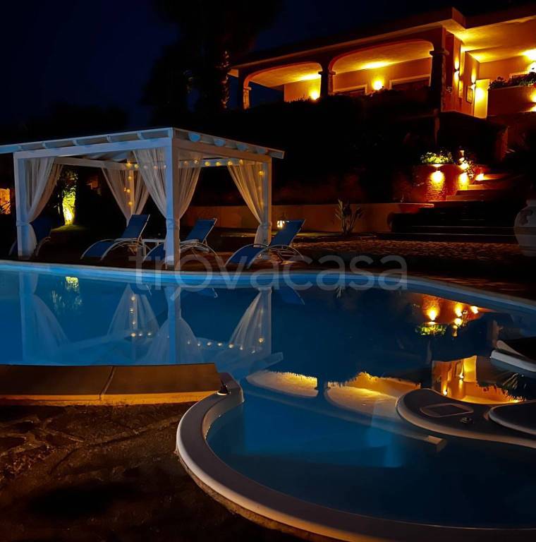 villa in vendita a Loiri Porto San Paolo