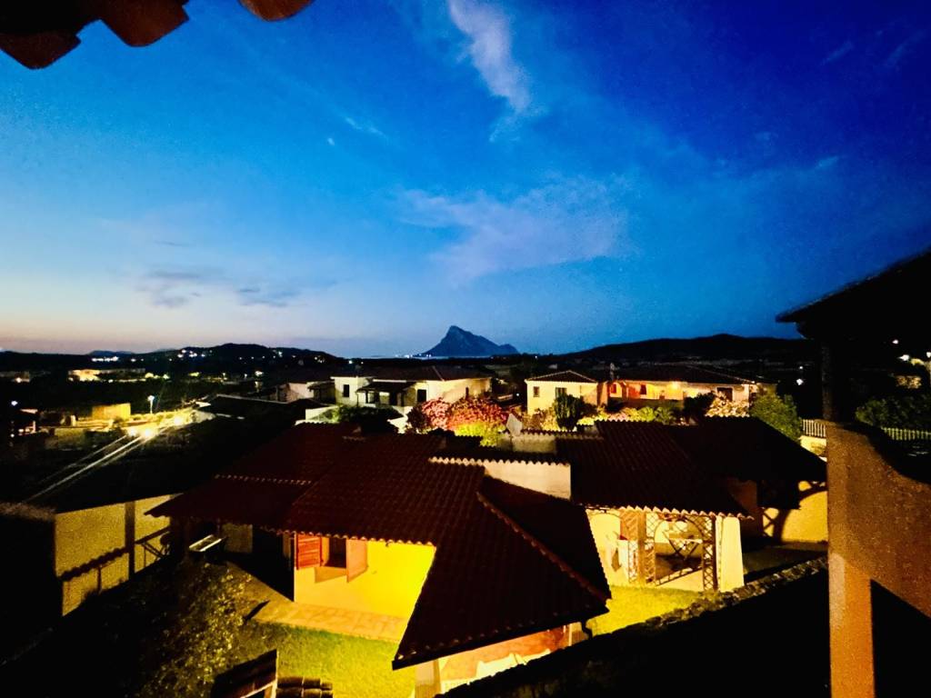 casa indipendente in vendita a Loiri Porto San Paolo in zona Vaccileddi.