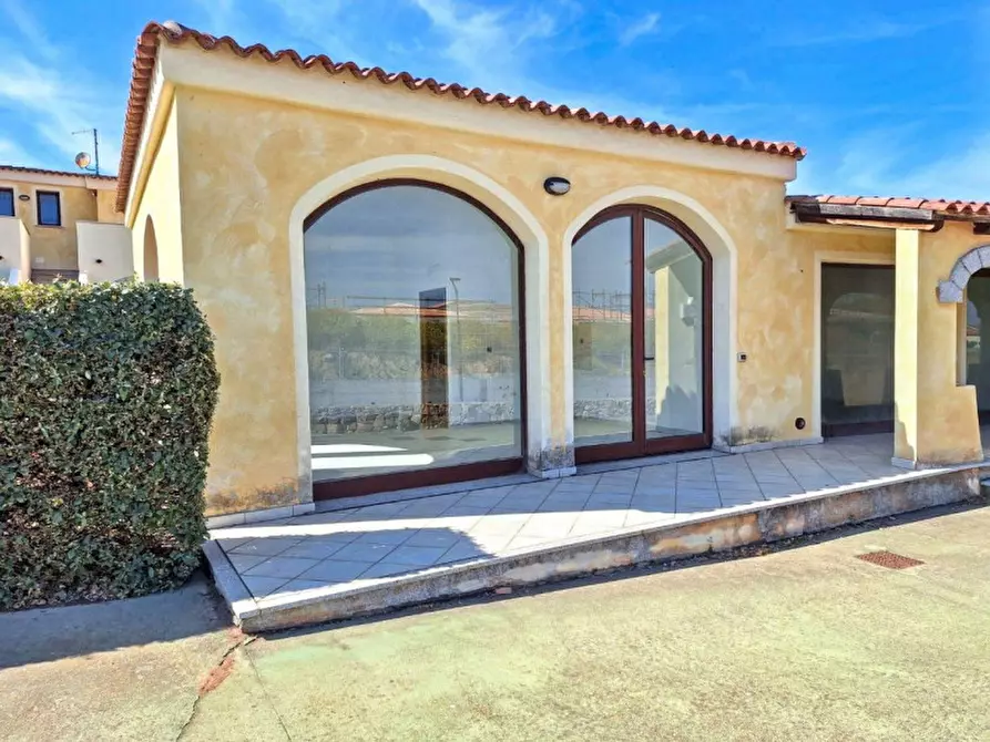 ufficio in vendita a Loiri Porto San Paolo