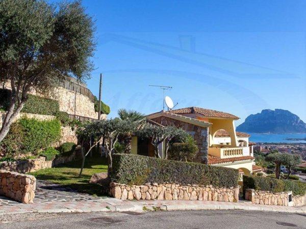 casa indipendente in vendita a Loiri Porto San Paolo