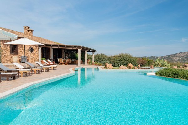 casa indipendente in vendita a Loiri Porto San Paolo