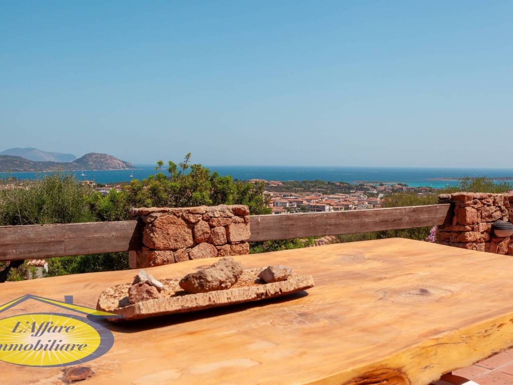 casa indipendente in vendita a Loiri Porto San Paolo in zona Vaccileddi.