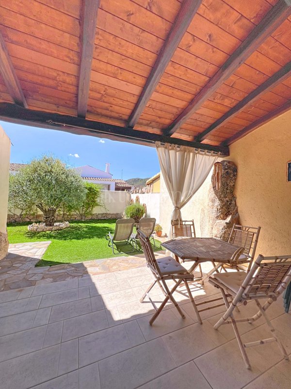 casa indipendente in vendita a Loiri Porto San Paolo