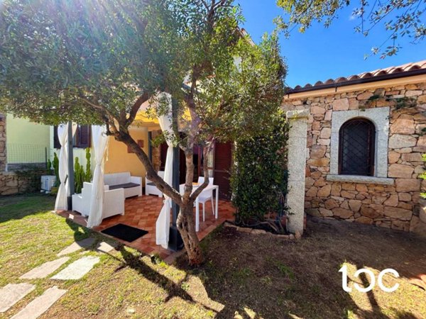 appartamento in vendita a Loiri Porto San Paolo in zona Vaccileddi.