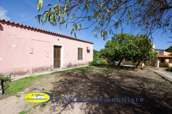 casa indipendente in vendita a Loiri Porto San Paolo