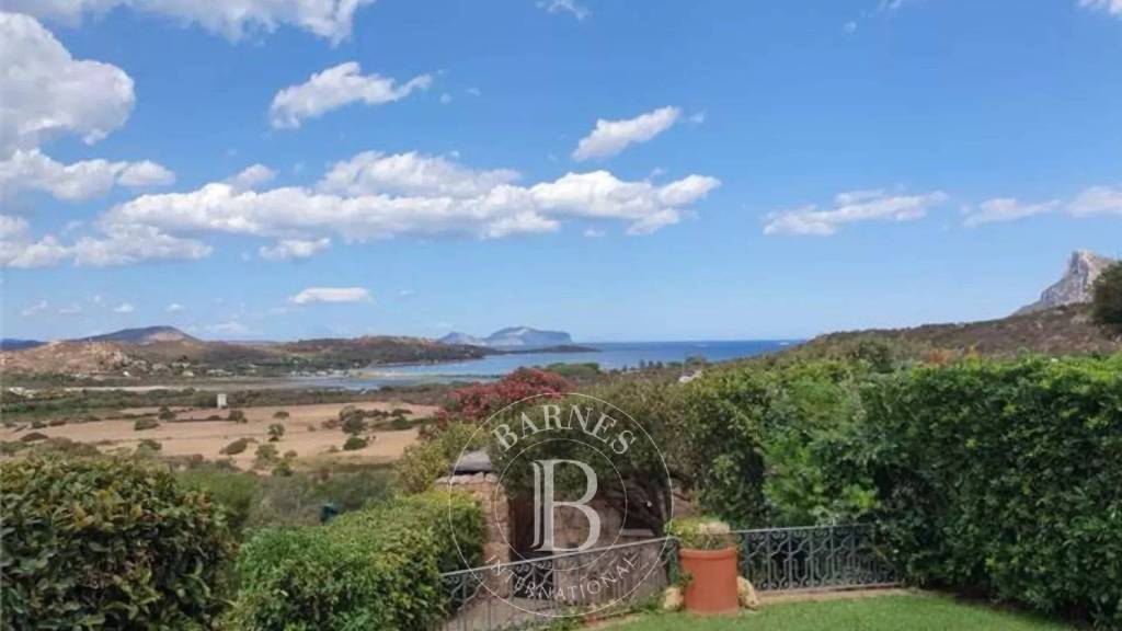 casa indipendente in vendita a Loiri Porto San Paolo