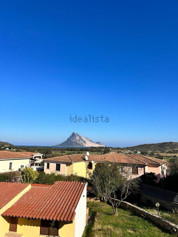 appartamento in vendita a Loiri Porto San Paolo in zona Vaccileddi.