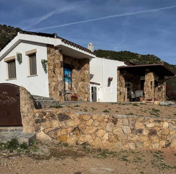 casa indipendente in vendita a Loiri Porto San Paolo