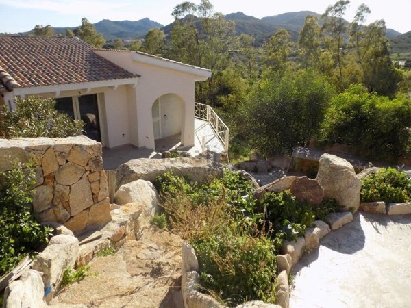 casa indipendente in vendita a Loiri Porto San Paolo