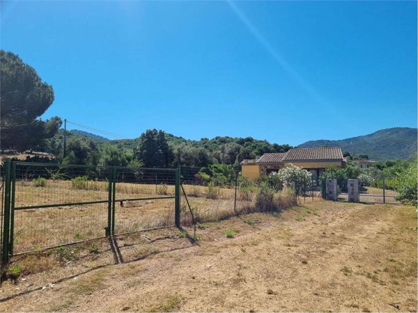 casa indipendente in vendita a Loiri Porto San Paolo in zona Trudda