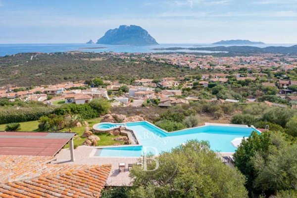 casa indipendente in vendita a Loiri Porto San Paolo