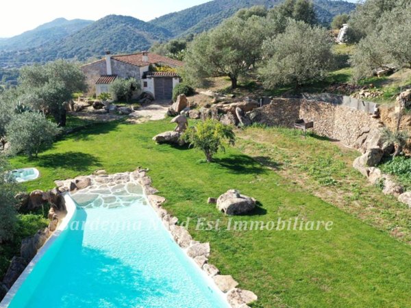 casa indipendente in vendita a Loiri Porto San Paolo