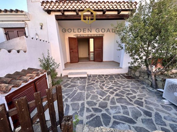 casa indipendente in vendita a Loiri Porto San Paolo in zona Vaccileddi.