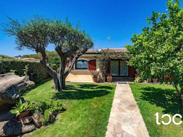 casa indipendente in vendita a Loiri Porto San Paolo in zona Vaccileddi.