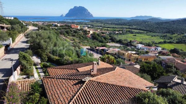 casa indipendente in vendita a Loiri Porto San Paolo