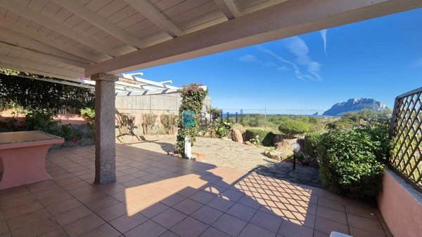 casa indipendente in vendita a Loiri Porto San Paolo