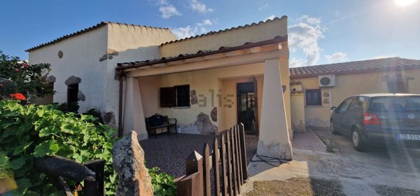 casa indipendente in vendita a Loiri Porto San Paolo