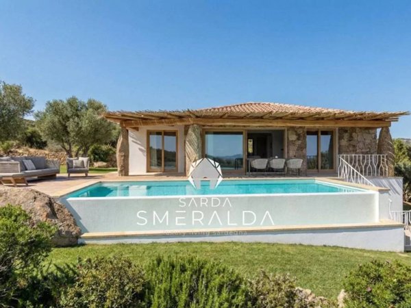 casa indipendente in vendita a Loiri Porto San Paolo