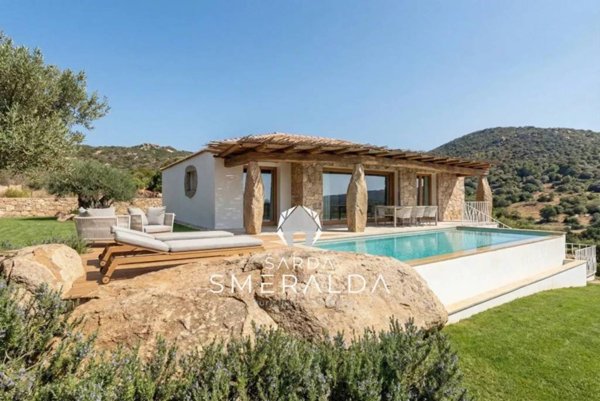 casa indipendente in vendita a Loiri Porto San Paolo