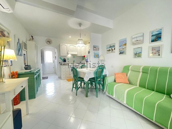 appartamento in vendita a Loiri Porto San Paolo in zona Vaccileddi.