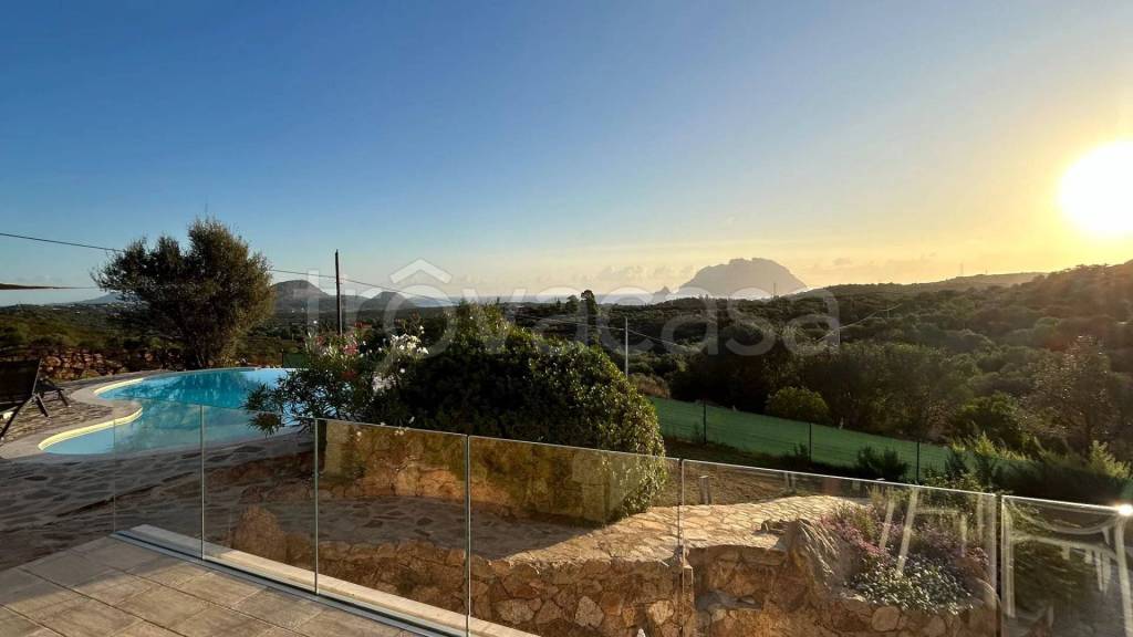 casa indipendente in vendita a Loiri Porto San Paolo