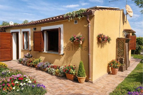 casa indipendente in vendita a Loiri Porto San Paolo