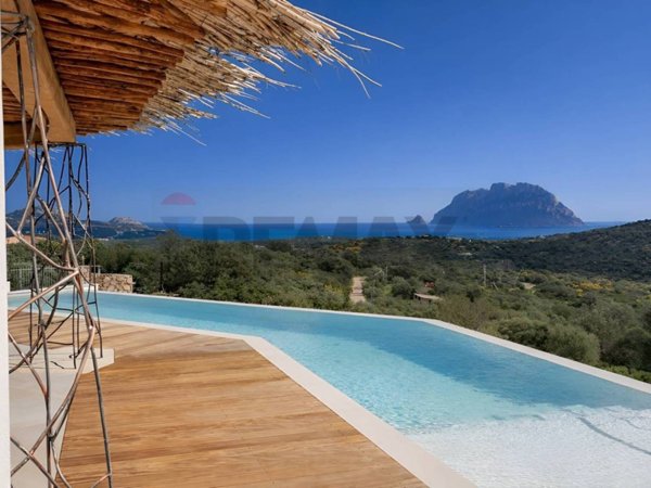 casa indipendente in vendita a Loiri Porto San Paolo