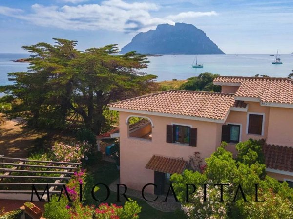 casa indipendente in vendita a Loiri Porto San Paolo